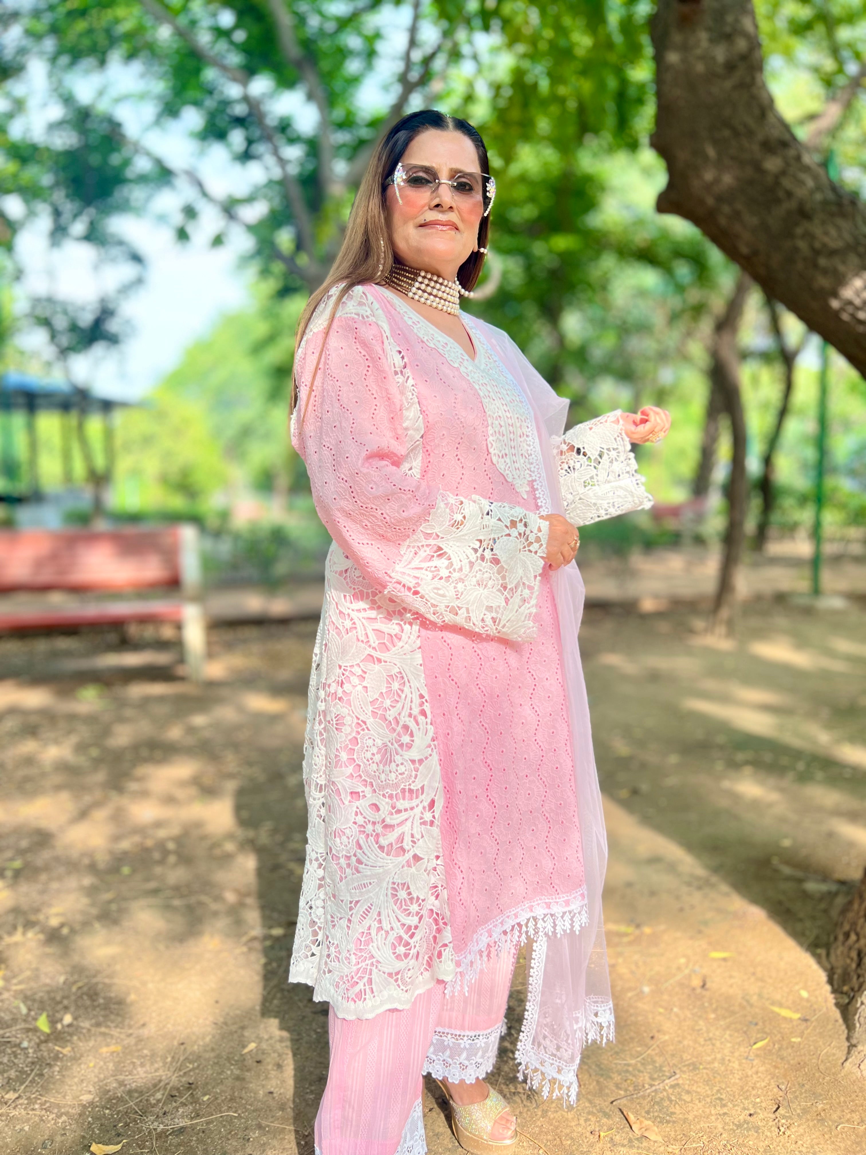Pearl & pink chic