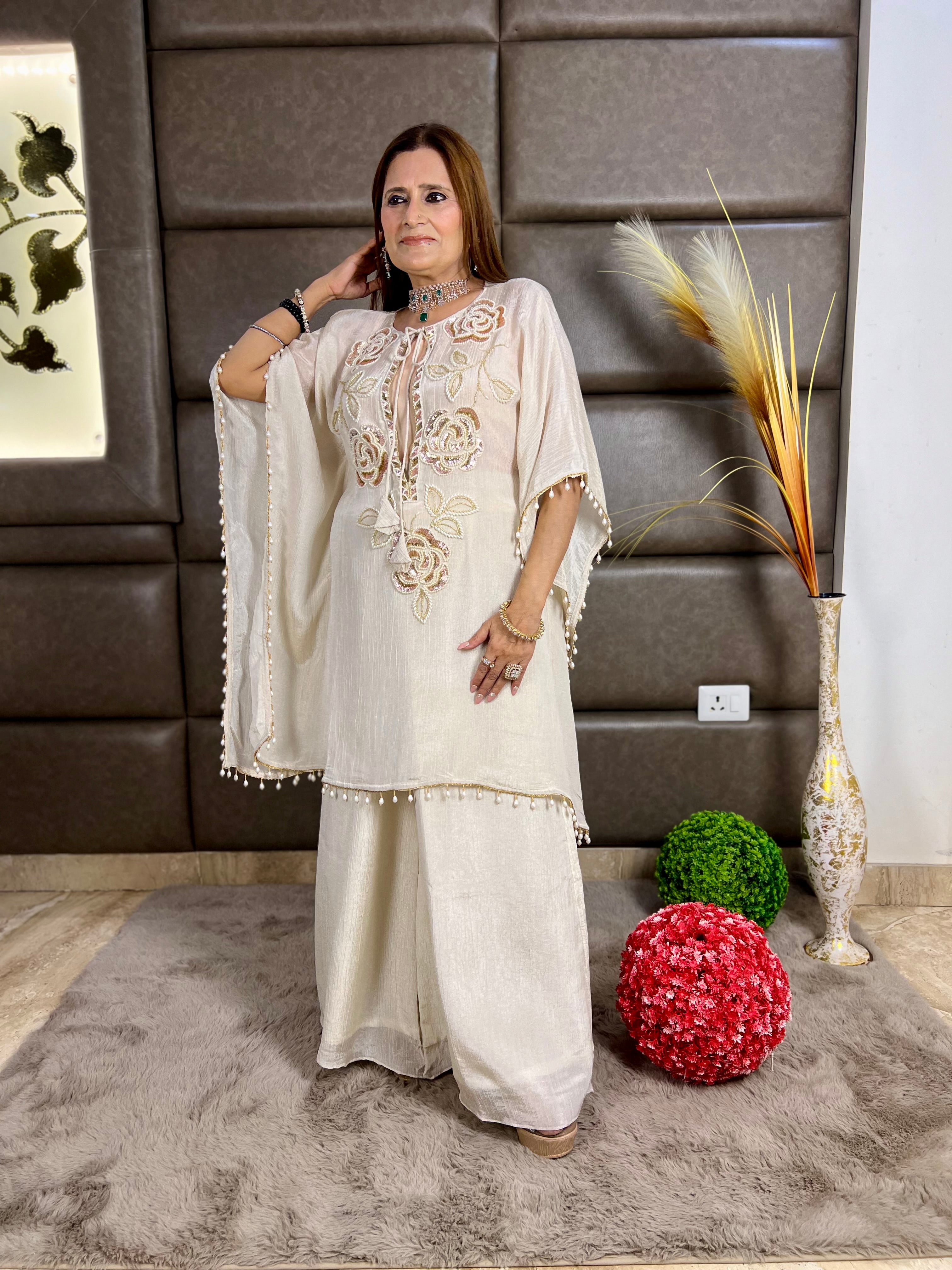 Petal work kaftaan - 3 piece set